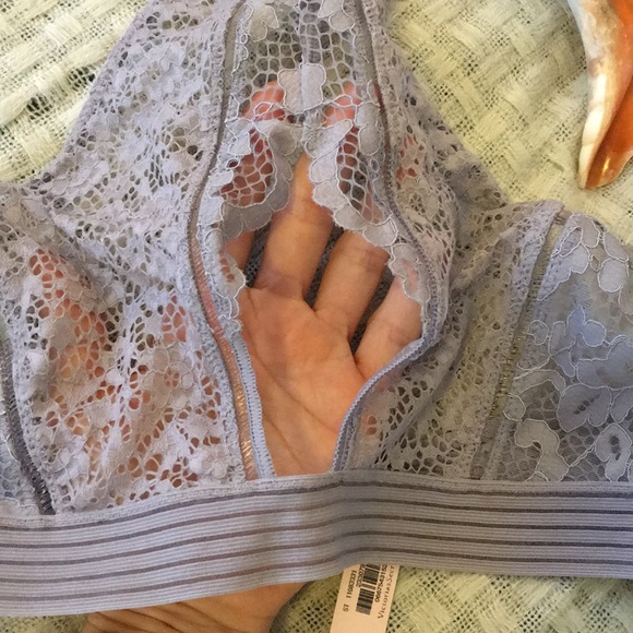 Victoria’s Secret halter bralette, S gray/tan - Picture 2 of 6